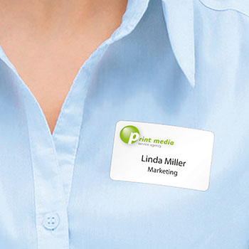 Anwendungsbeispiel Textiletikett auf Bluse