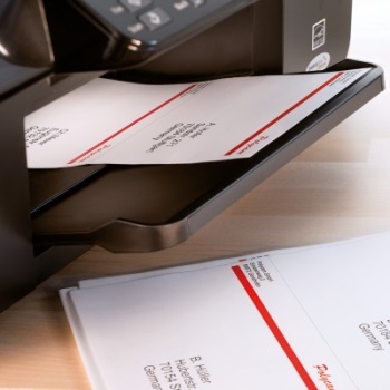 Bedruckte Adressaufkleber im Drucker