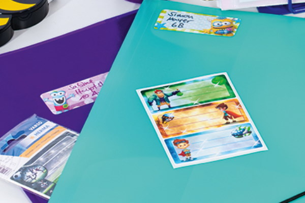 The term "Schuletiketten" can be translated to "Schulaufkleber" or "Schulmarken," depending on the context. If you are referring to labels or stickers used in a school setting, "Schulaufkleber" would be more appropriate. If you mean tags or identifiers for school-related items, "Schulmarken" could