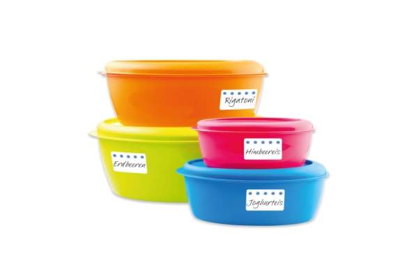 Tiefkühletiketten auf Tupperware"
This phrase is already in German and does not require translation. It refers to "freezer labels on Tupperware." If you need any adjustments or a different context, please let me know!