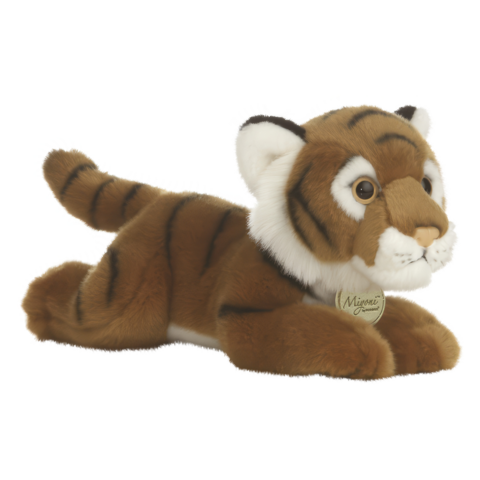 Plüsch-Tiger mit braunem Fell und schwarzen Streifen, liegend mit großen, runden Augen und einem freundlichen Ausdruck.