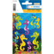 Neon-Sticker von Seepferdchen in verschiedenen Farben und Posen, auf einem bunten Unterwasserhintergrund.
