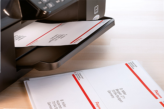 Drucker mit Etikettenbogen