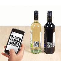 Anwendungsbeispiel für QR-Code-Etiketten auf Weinflaschen