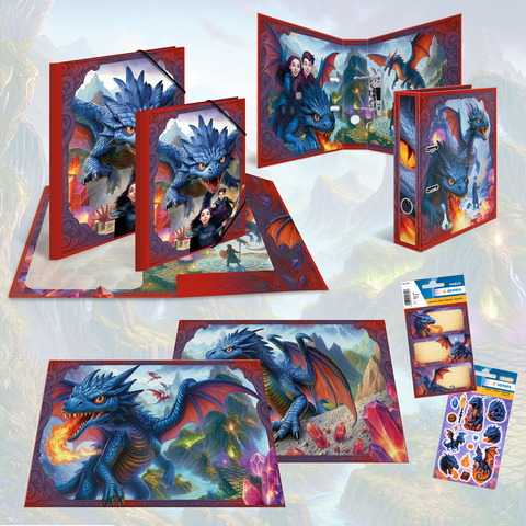 Bunt gestaltete Ordner und Heftumschläge mit einem blauen Drachen, der Feuer speit, umgeben von Kristallen und einer Burg." 

(Note: The original text is already in German and does not require translation. It is clear and fluent as it stands.)