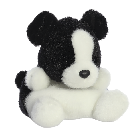 Schwarz-weißer Plüschhund sitzt mit großen Ohren und einem runden Gesicht. Der Hund hat eine weiche Textur und einen freundlichen Ausdruck.