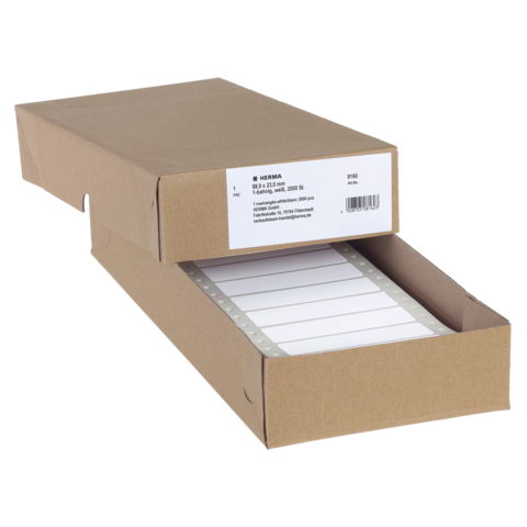 Eine geöffnete Kartonbox mit leeren Etiketten in Streifenform, die zur Beschriftung oder Organisation verwendet werden können.