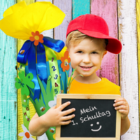 Schulkind mit Schultüte" bleibt unverändert, da es bereits in korrektem Deutsch verfasst ist. Es beschreibt ein Schulkind, das eine Schultüte hat, was eine traditionelle deutsche Praxis ist, um den ersten Schultag zu feiern.
