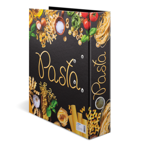 Ein schwarzes Rezeptbuch mit dem Titel "Pasta", umgeben von verschiedenen Pasta-Sorten und frischen Zutaten wie Tomaten und Kräutern.