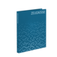Ein blauer Ordner mit dem Titel 'ZEUGNISSE' und einem geometrischen Muster aus Dreiecken auf der Vorderseite." 

(Note: The text is already in German and does not require any changes for tone, context, or meaning.)