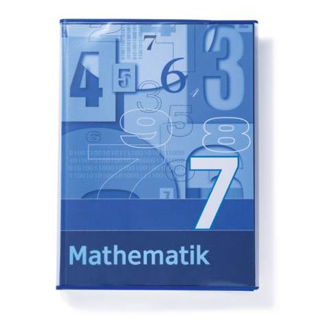 Ein blauer Mathematikbuchumschlag mit der Zahl 7 und verschiedenen Zahlen im Hintergrund. Der Titel „Mathematik“ ist deutlich sichtbar.