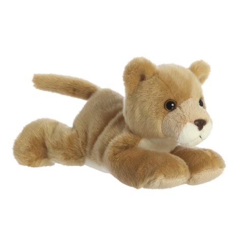 Plüschlöwe in liegender Position, mit braunem Fell und großen, runden Augen. Der Schwanz ist aufrecht und die Ohren sind leicht abgerundet.