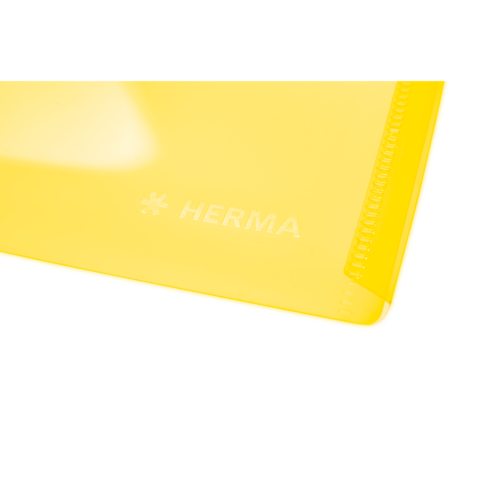Gelbe Kunststoffmappe mit dem Logo "HERMA" auf der Vorderseite.