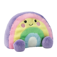 Buntes, weiches Plüschtier in Form eines Regenbogens mit lächelndem Gesicht und kleinen Händen.