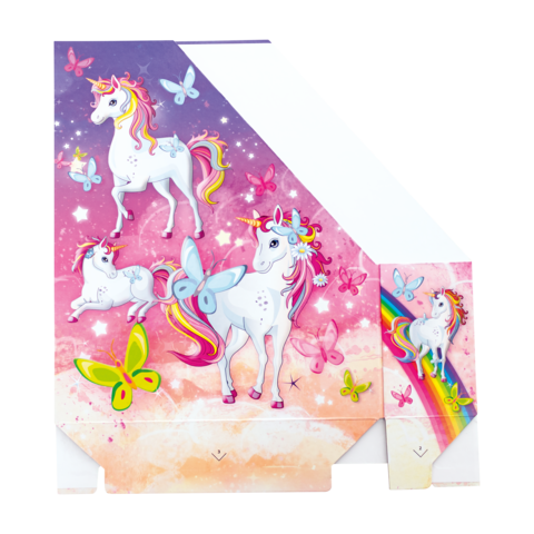 Bunte Geschenkverpackung mit Einhörnern, Schmetterlingen und einem Regenbogen auf einem pastellfarbenen Hintergrund.