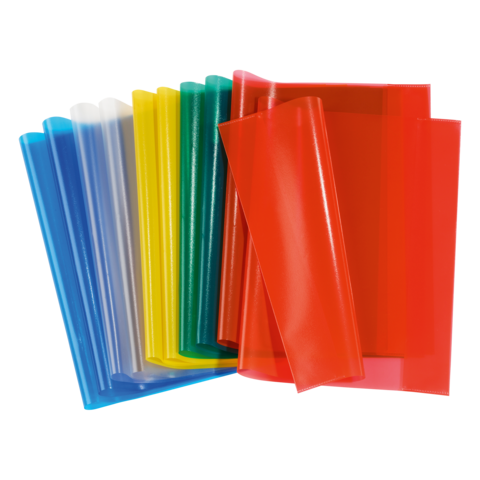 Bunte, transparente Kunststofffolien in verschiedenen Farben, darunter Blau, Gelb, Grün, Rot und Klar, übereinander gestapelt.